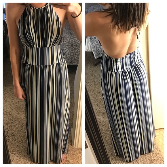 Max & Cleo Dresses & Skirts - Max and Cleo striped halter maxi dress